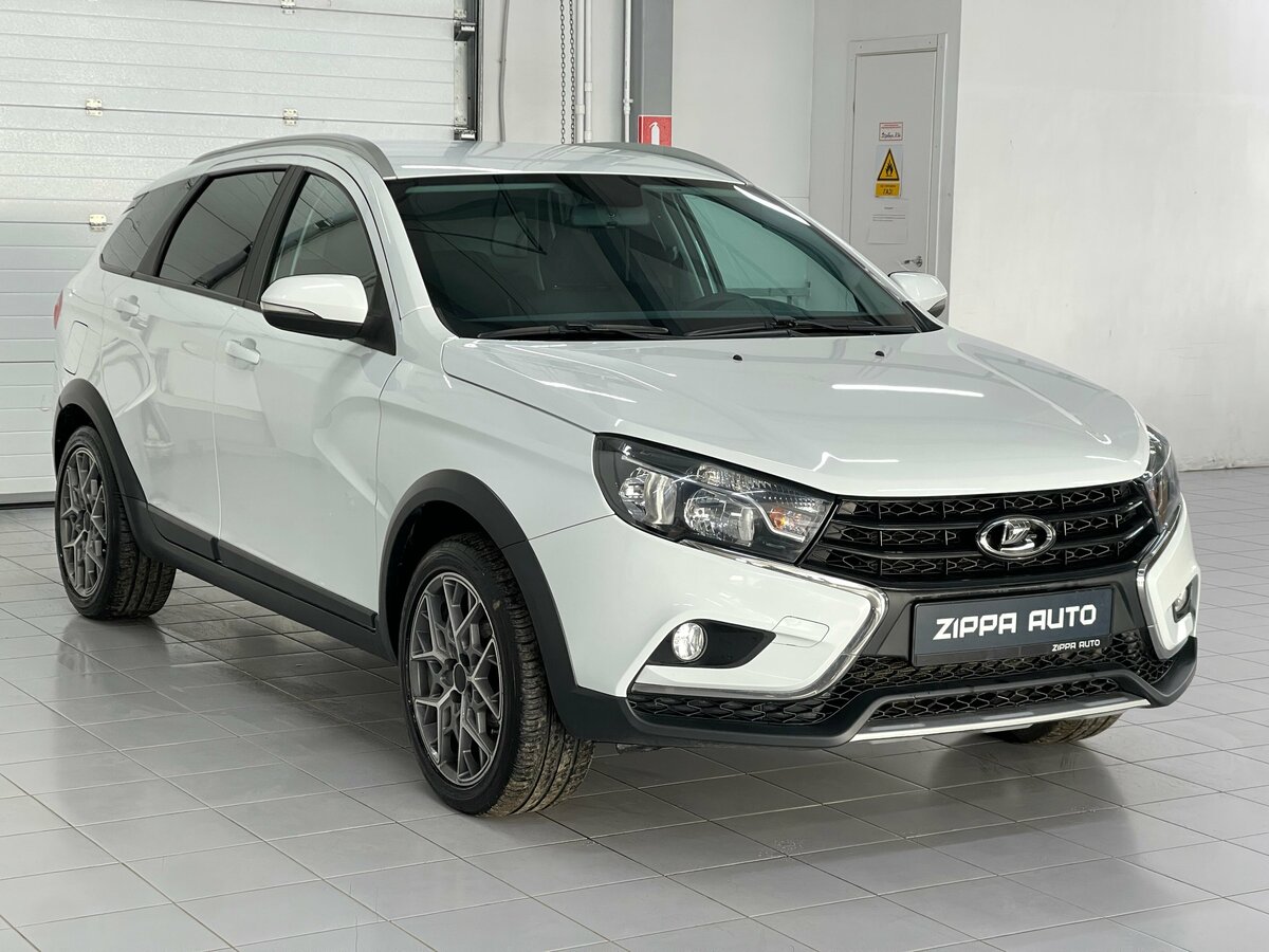 Открыть фотографии: Lada (ВАЗ) Vesta I