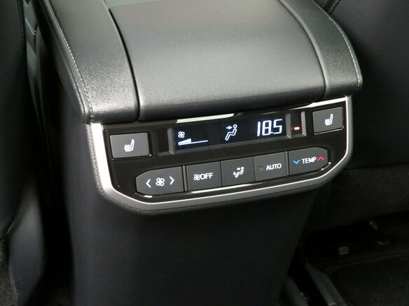 2025 Toyota Highlander IV (XU70), чёрный, 5780000 рублей - вид 24