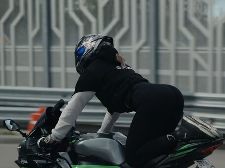 2021 Kawasaki ZX-6R Ninja, чёрный, 1130000 рублей, вид 4