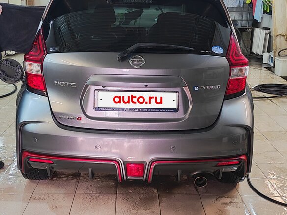 2018 Nissan Note Nismo e-Power II Рестайлинг, серый, 1320000 рублей - вид 1