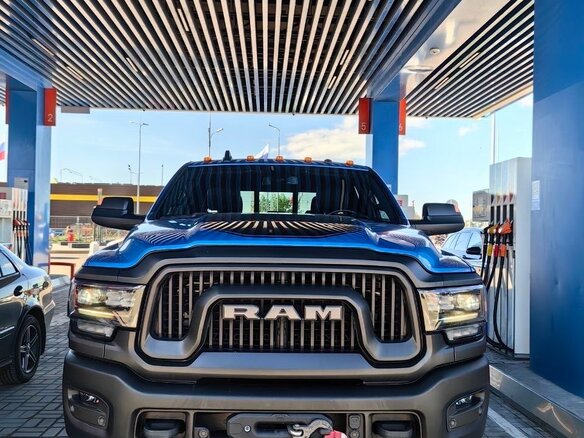 2021 RAM 2500, синий, 8500000 рублей - вид 12