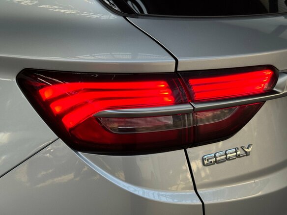 2021 Geely Coolray I, серебристый - вид 16