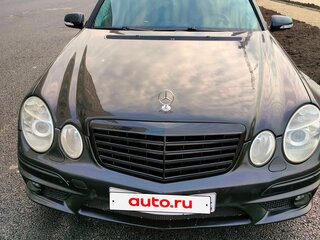 2004 Mercedes-Benz E-Класс 320 III (W211, S211), чёрный, 750000 рублей, вид 2