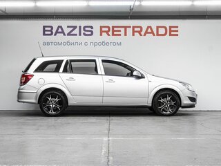 2011 Opel Astra H Рестайлинг, серебристый, 699000 рублей, вид 4