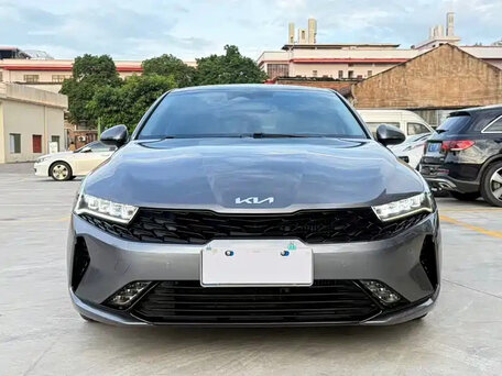 2023 Kia K5 III, серый, 1860000 рублей, вид 2