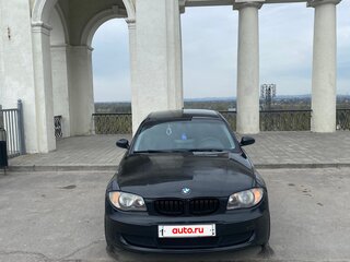 2009 BMW 1 серии 116i I (E81/E82/E87/E88) Рестайлинг, чёрный, 850000 рублей, вид 2