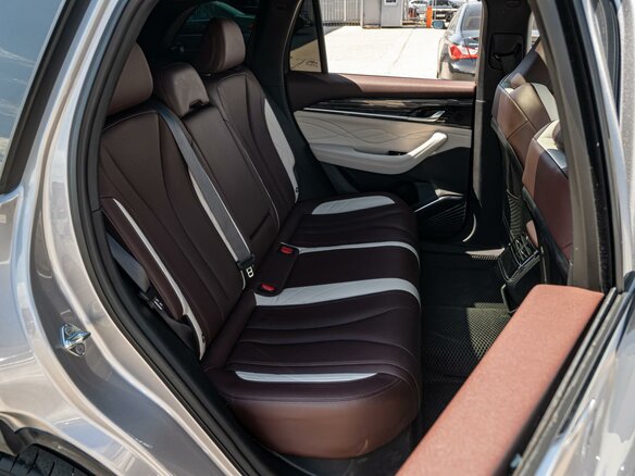 2022 Geely Monjaro (Xingyue L) I, серый - вид 6