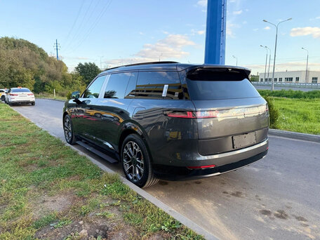 2026 Lynk & Co 900, серебристый, 7450000 рублей, вид 4