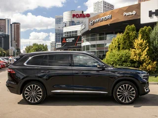 2025 Geely Monjaro (Xingyue L) I Рестайлинг (China Market), чёрный, 3530000 рублей, вид 3