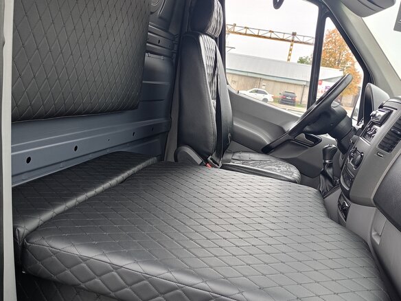 2013 Mercedes-Benz Sprinter, чёрный, 3900000 рублей - вид 10