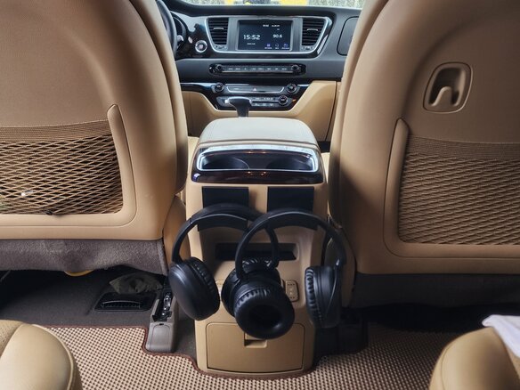 2020 Kia Carnival III, чёрный, 4250000 рублей - вид 14
