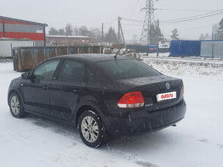 2014 Volkswagen Polo V, чёрный, 550000 рублей, вид 3