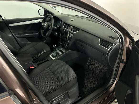 2015 Skoda Octavia III (A7), коричневый - вид 13