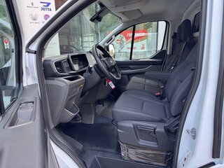 2026 Ford Transit Custom, белый, 5350000 рублей, вид 3