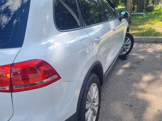 2013 Volkswagen Touareg II, белый, 1600000 рублей, вид 4