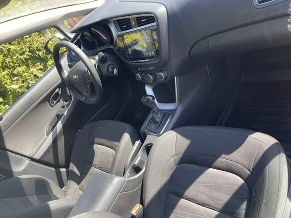 2016 Kia Ceed II Рестайлинг, белый, 1050000 рублей - вид 16