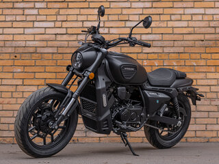 2026 Hyosung GV300S-D, чёрный, 397850 рублей, вид 2