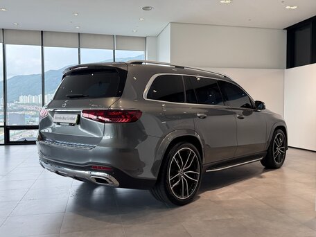 2025 Mercedes-Benz GLS 450 II (X167) Рестайлинг, серый, 14800000 рублей, вид 3