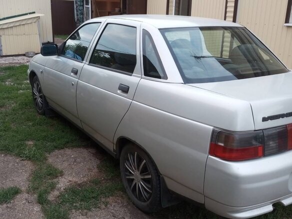 2004 Lada (ВАЗ) 2110, серебристый, 240000 рублей - вид 4