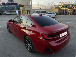 2019 BMW 3 серии 318d VII (G2x), красный, 3075000 рублей, вид 3