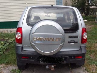 2012 Chevrolet Niva I Рестайлинг, серебристый, 390000 рублей, вид 5