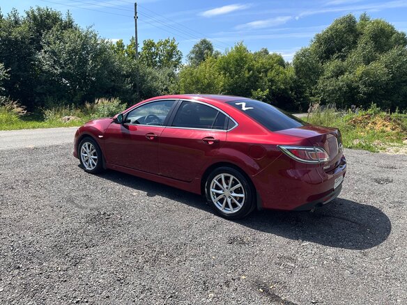 2010 Mazda 6 II (GH) Рестайлинг, красный - вид 2