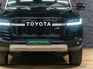 2025 Toyota Land Cruiser 300 Series, чёрный, 15790000 рублей, вид 3