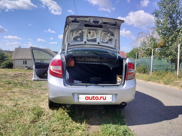 2013 Lada (ВАЗ) Granta I, серебристый, 330000 рублей - вид 2