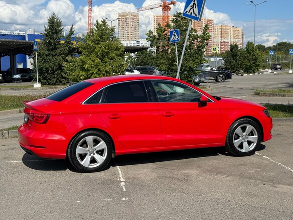 2016 Audi A3 III (8V), красный, 1450000 рублей - вид 5