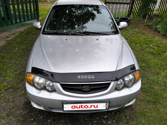 2002 Kia Sephia II Рестайлинг, серебристый, 200000 рублей - вид 1