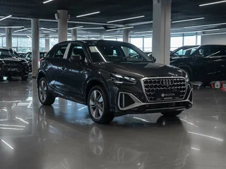 2025 Audi Q2 L 35 TFSI I Рестайлинг, чёрный, 3800000 рублей, вид 2