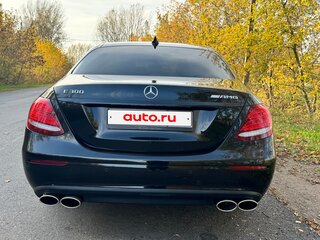 2017 Mercedes-Benz E-Класс 200 V (W213, S213, C238), чёрный, 2800000 рублей, вид 5