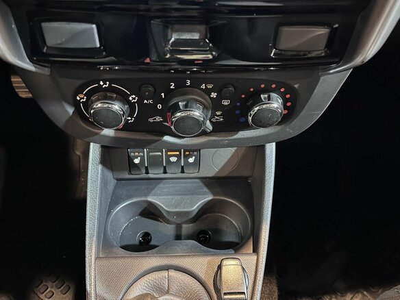 2021 Lada (ВАЗ) Largus Cross I Рестайлинг, коричневый, 1390000 рублей - вид 14