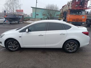 2012 Opel Astra J Рестайлинг, белый, 750000 рублей, вид 4