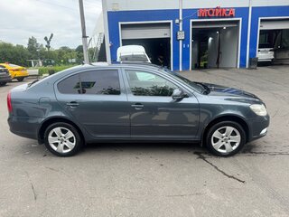 2010 Skoda Octavia DSG7 II (A5) Рестайлинг, серый, 800000 рублей, вид 2
