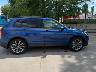 2019 Volkswagen Tiguan II, синий, 2550000 рублей, вид 4