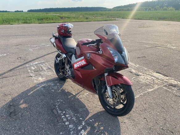 2003 Honda VFR 800, красный, 415000 рублей - вид 3