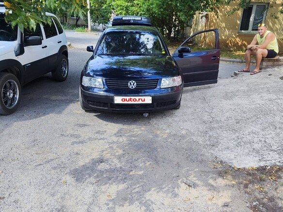 1999 Volkswagen Passat B5, синий, 420000 рублей - вид 1