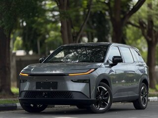 2026 Toyota bZ3X 58.3 kWh, серебристый, 2600000 рублей, вид 2