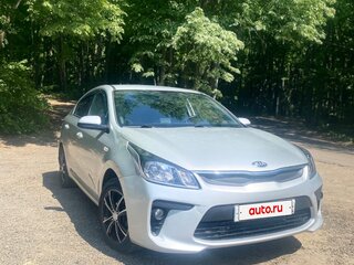 2019 Kia Rio IV, серебристый, 1290000 рублей, вид 2