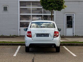 2024 Lada (ВАЗ) Granta I Рестайлинг, белый, 695000 рублей, вид 5