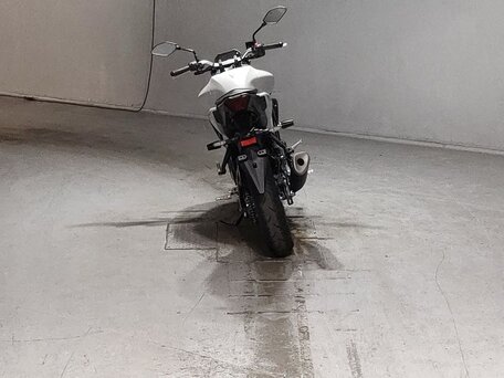 2025 Yamaha MT-03, белый, 521000 рублей, вид 4