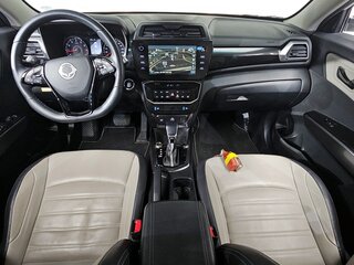 2023 SsangYong Tivoli I Рестайлинг, белый, 1800000 рублей, вид 3