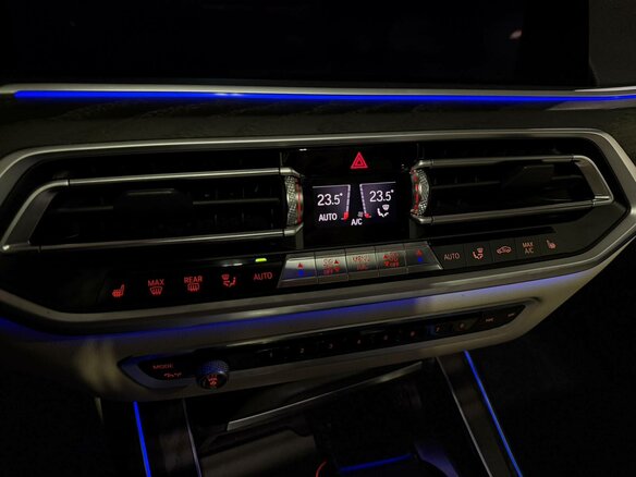 2019 BMW X7 30d I (G07), чёрный, 6600000 рублей - вид 22