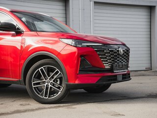 2025 Changan UNI-S I, красный, 3148101 рублей, вид 4