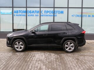 2020 Toyota RAV4 V (XA50), чёрный, 3730000 рублей, вид 2