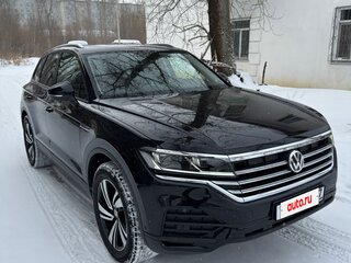 2019 Volkswagen Touareg III, чёрный, 5800000 рублей, вид 1