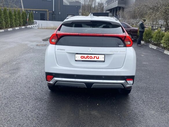 2019 Mitsubishi Eclipse Cross I, белый - вид 3