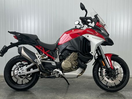 2021 Ducati Multistrada V4, красный, 1799000 рублей, вид 3