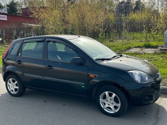 2006 Ford Fiesta Mk5, чёрный, 450000 рублей - вид 4